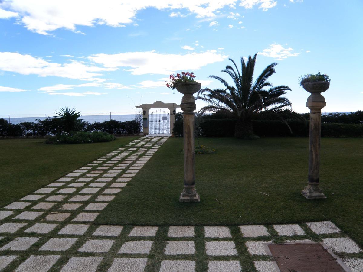 Apartamento En La Playa Apartment Mijas Costa Exterior photo